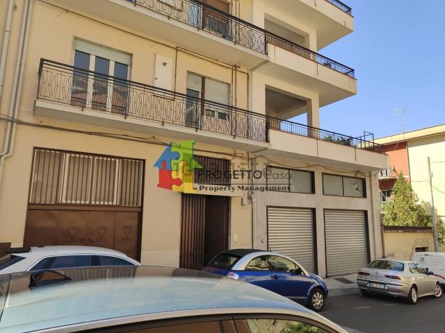 Appartamento in vendita a Adrano, Sicilia