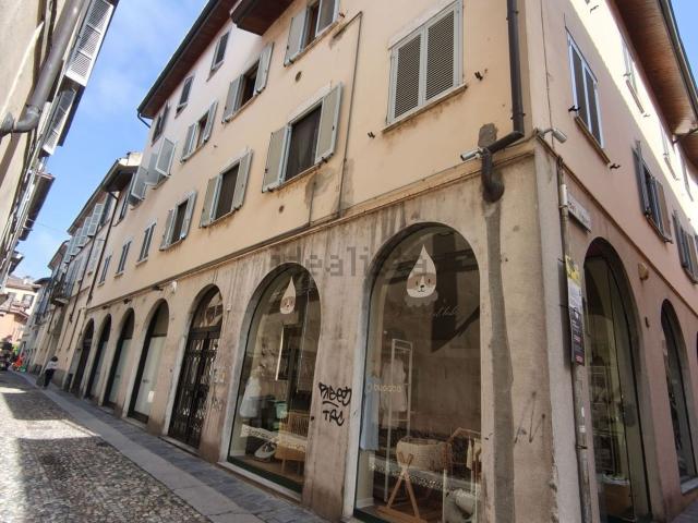 Appartamento in vendita a Borgo Ticino, Pavia