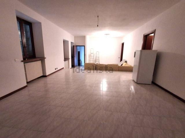 Appartamento in vendita a Casteggio, Lombardia