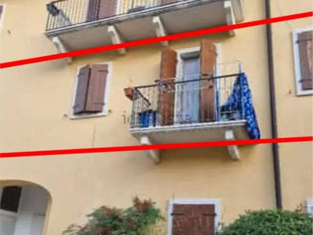 Appartamento in vendita a Dolcè, Veneto