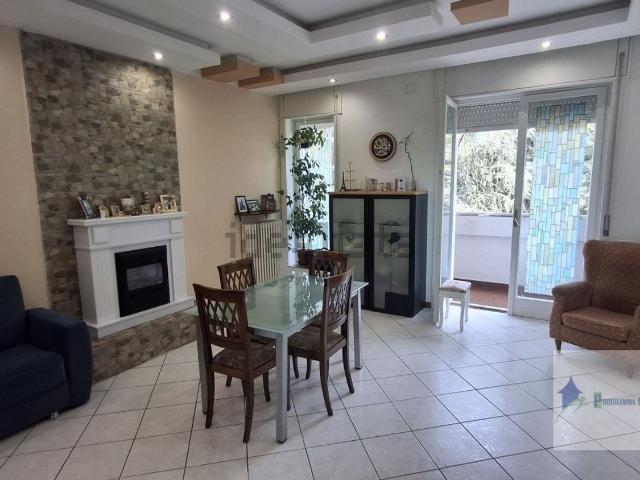 Appartamento in vendita a Turbigo, Milano