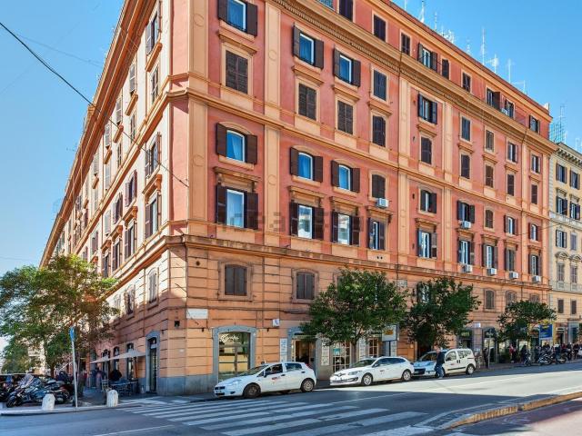 Appartamento in vendita a Prati, Roma