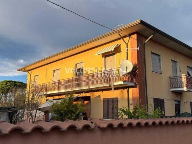 Appartamento in vendita a La Prada, Carrara