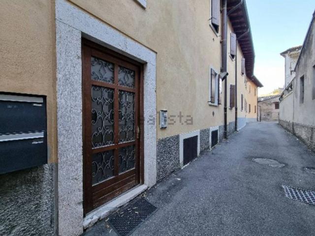 Appartamento in vendita a Dolcè, Veneto