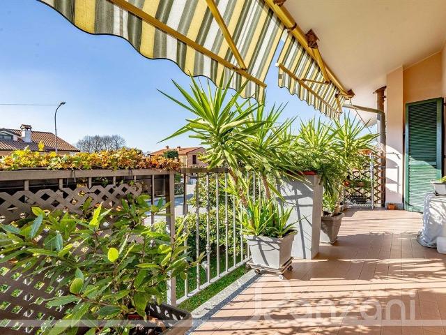 Appartamento in vendita a Cassinetta Di Lugagnano, Lombardia