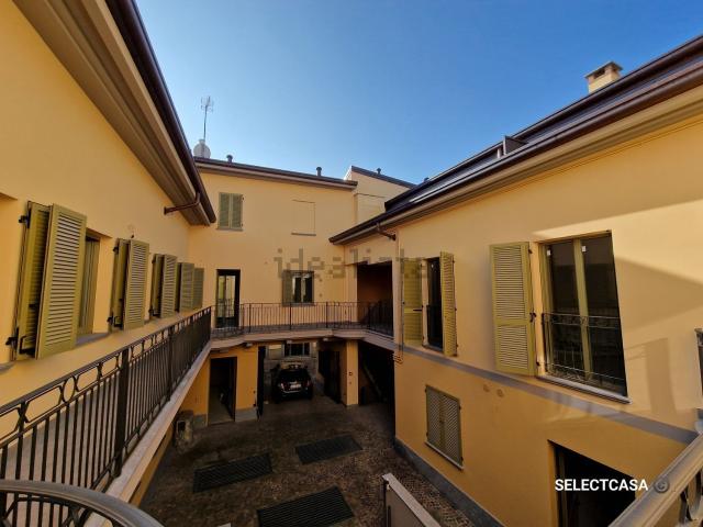 Appartamento in vendita a Treviglio, Lombardia