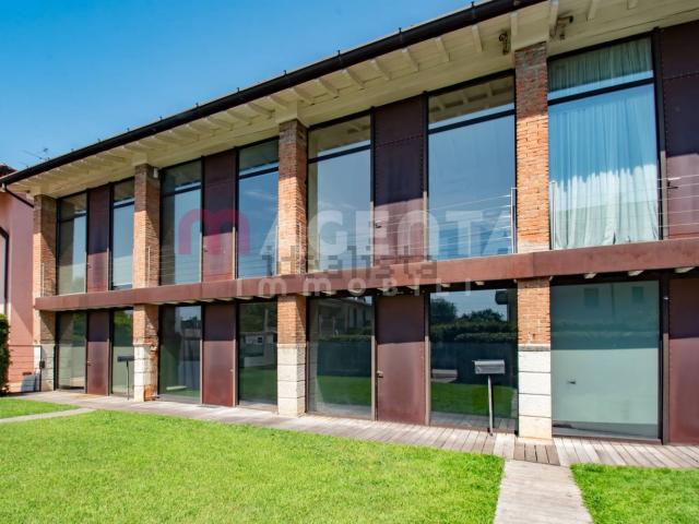 Appartamento in vendita a Zona Est, Brescia