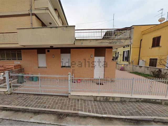 Appartamento in vendita a Faleriense, Marche