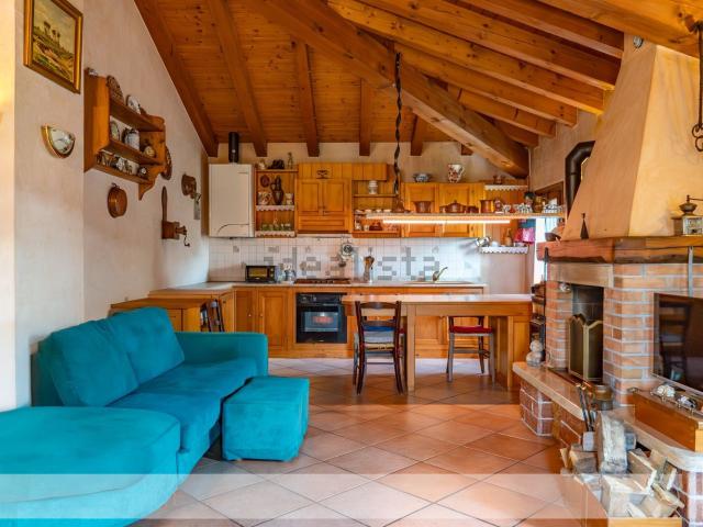 Appartamento in vendita a Cison Di Valmarino, Veneto