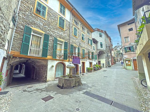 Appartamento in vendita a Isolabona, Liguria