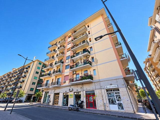 Appartamento in vendita a Torrione, Salerno