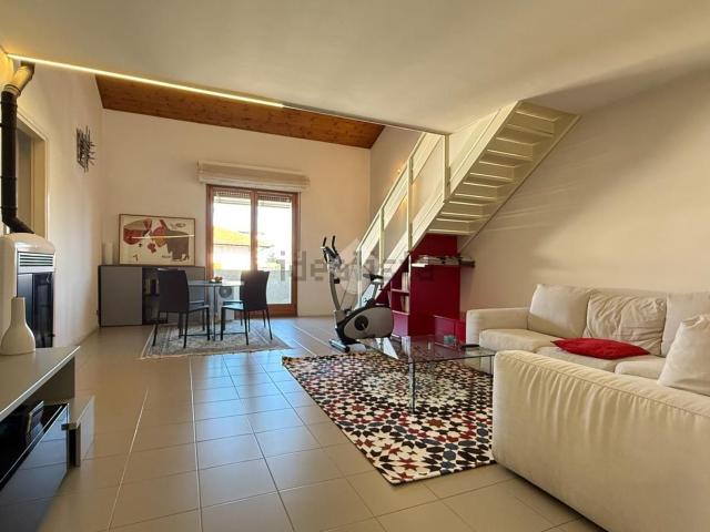 Appartamento in vendita a Santa Caterina / Sante Catarine, Pasian di Prato / Pasian di Prât