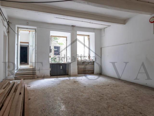 Appartamento in vendita a Centro storico, Brenzone