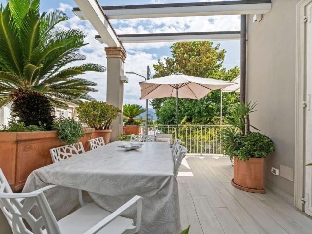 Appartamento in vendita a Marina di Pietrasanta, Pietrasanta