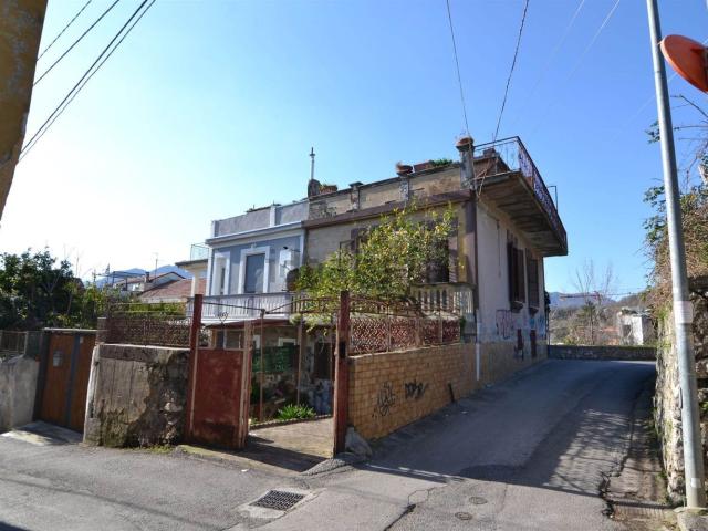 Appartamento in vendita a Casa Roma, Salerno