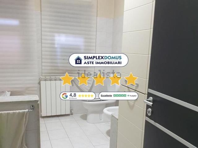 Appartamento in vendita a Adrano, Catania