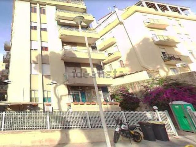 Appartamento in vendita a Bonaria, Cagliari