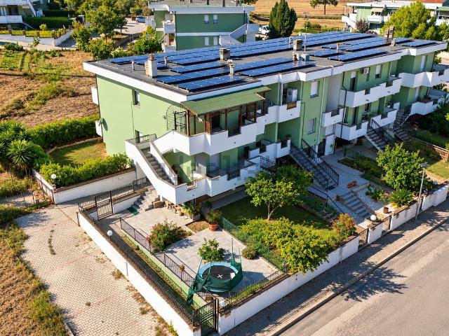 Appartamento in vendita a Scerne, Pineto