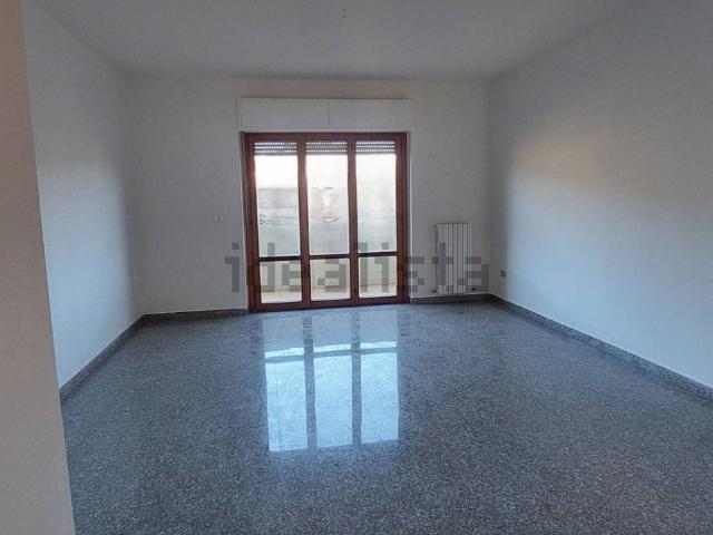 Appartamento in vendita a Porta Romana, Marche