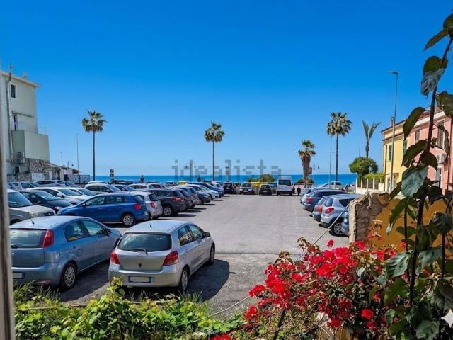 Appartamento in vendita a Ventimiglia, Liguria