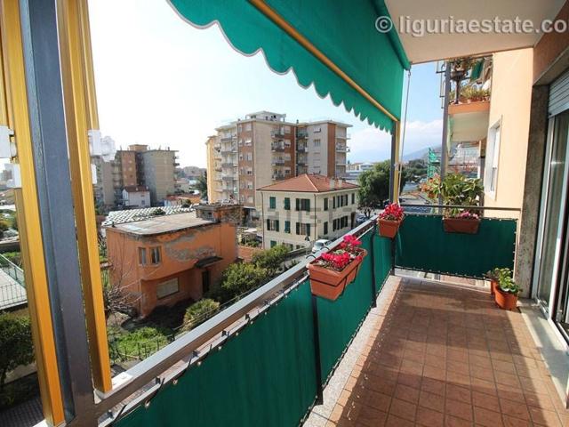 Appartamento in vendita a Vallecrosia, Liguria