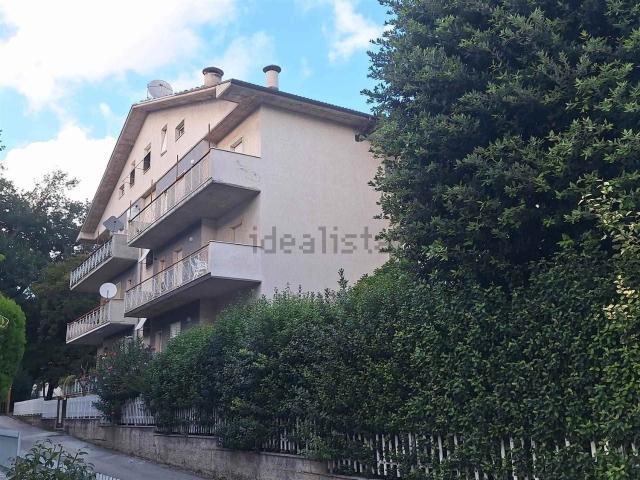 Appartamento in vendita a Settempeda, Marche