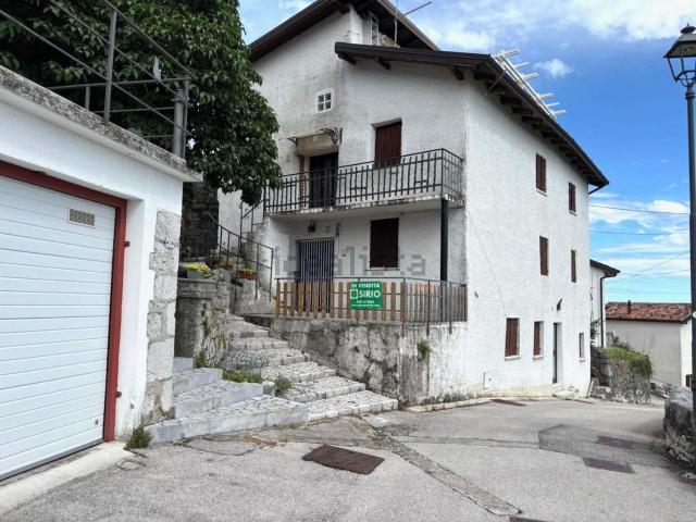 Appartamento in vendita a Clauzetto, Friuli-Venezia Giulia