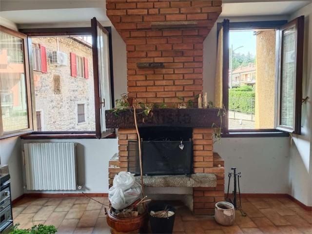 Appartamento in vendita a Mevate, Erba