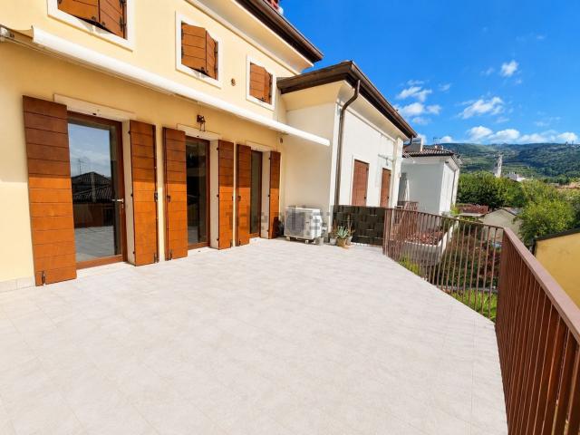 Appartamento in vendita a Domegliara, Sant'ambrogio Di