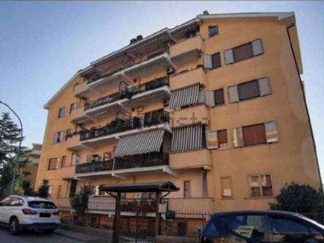 Appartamento in vendita a Madonna del Ponte, Vetralla