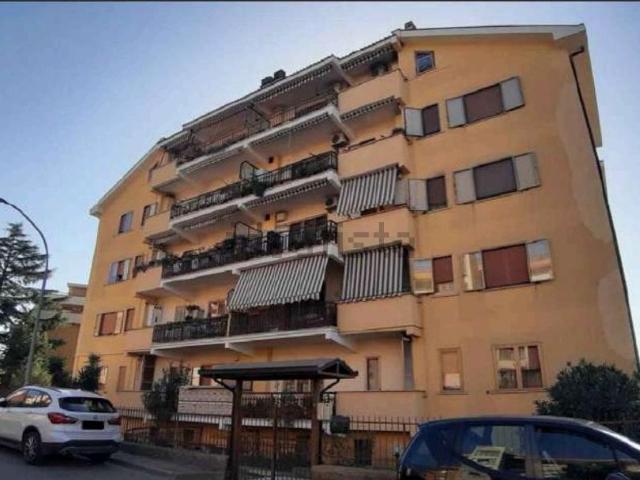 Appartamento in vendita a Madonna del Ponte, Vetralla