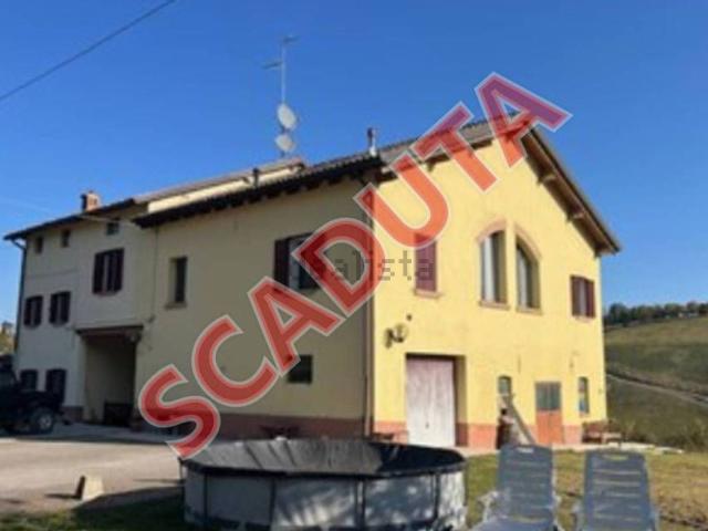 Appartamento in vendita a Colline Matildiche, Re
