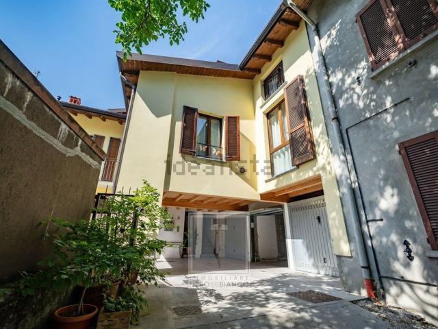 Appartamento in vendita a Castello Di Brianza, Lombardia