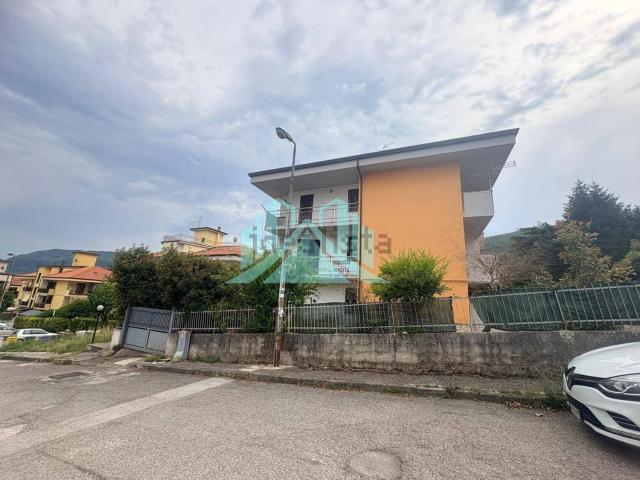 Appartamento in vendita a Capocastello, Mercogliano