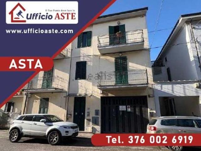 Appartamento in vendita a Prato, Toscana