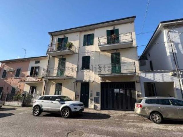 Appartamento in vendita a Prato, Toscana