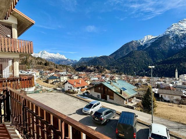 Appartamento in vendita a Domegge Di Cadore, Veneto