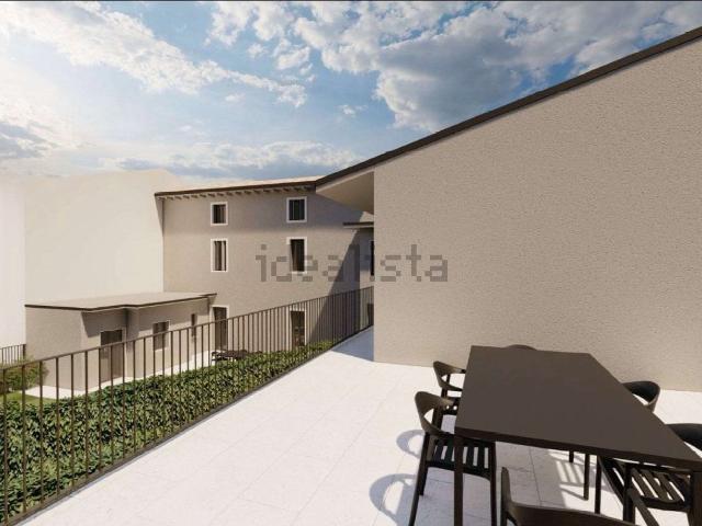 Appartamento in vendita a Ovest, Brenzone