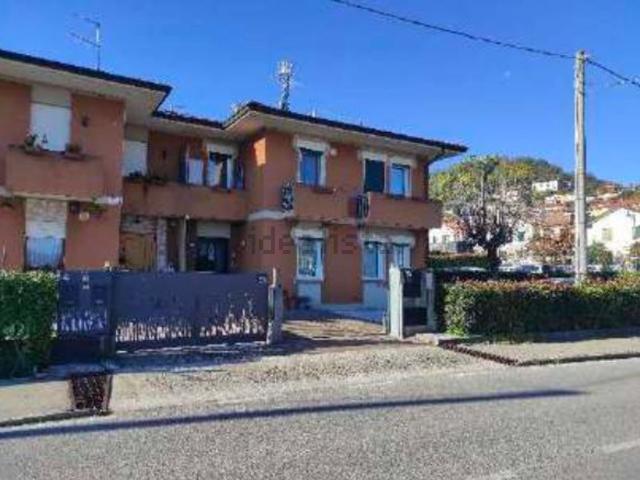 Appartamento in vendita a Montorso Vicentino, Veneto