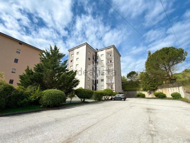 Appartamento in vendita a Contrada Sansone, Tornimparte