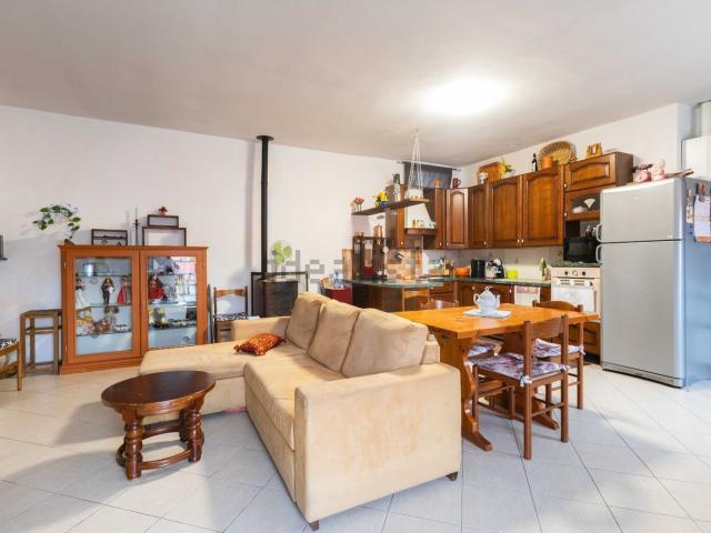 Appartamento in vendita a Arbora, Bogogno