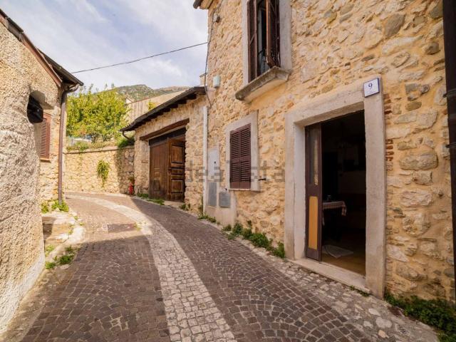 Appartamento in vendita a S. Agapito-S. Salvatore, Fiamignano