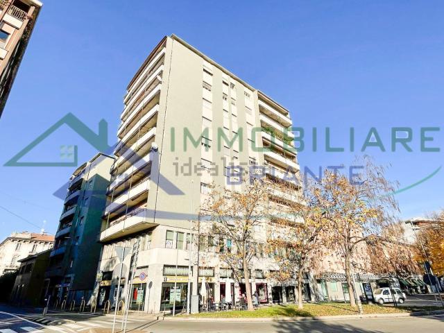 Appartamento in vendita a Centro, Gallarate