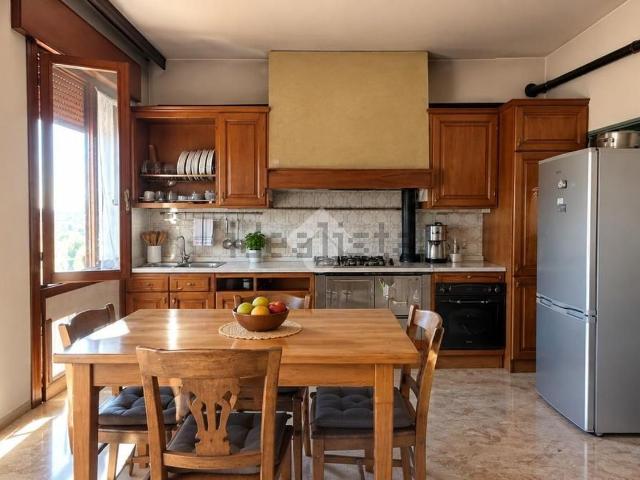 Appartamento in vendita a Loria, Treviso