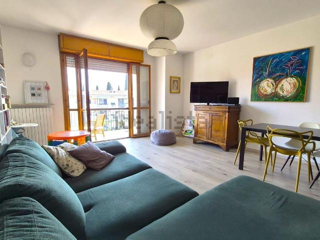 Appartamento in vendita a Desenzano Del Garda, Lombardia