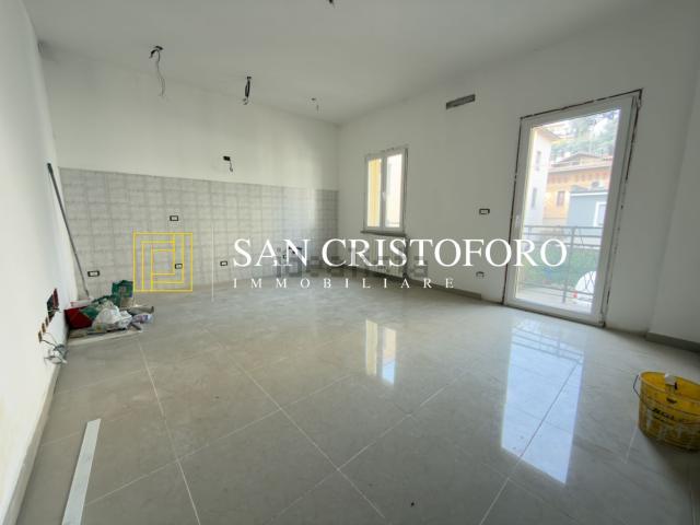 Appartamento in vendita a Campo Sportivo-Colombara, Saronno