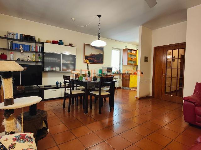 Appartamento in vendita a Centro Storico, Marche