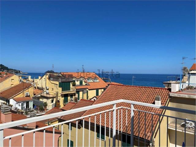 Attico in vendita a Alassio, Liguria