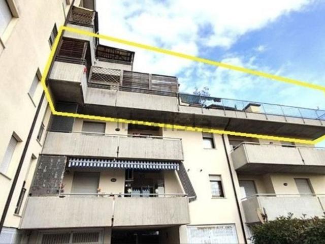 Appartamento in vendita a Maddalene, Vicenza
