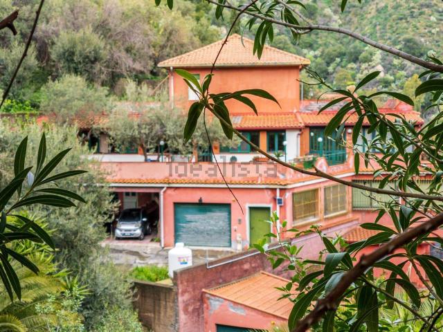 Appartamento in vendita a Taormina, Sicilia